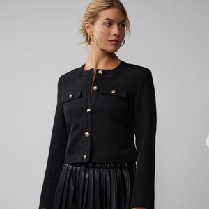 Cropped Crest-Button Blazer
